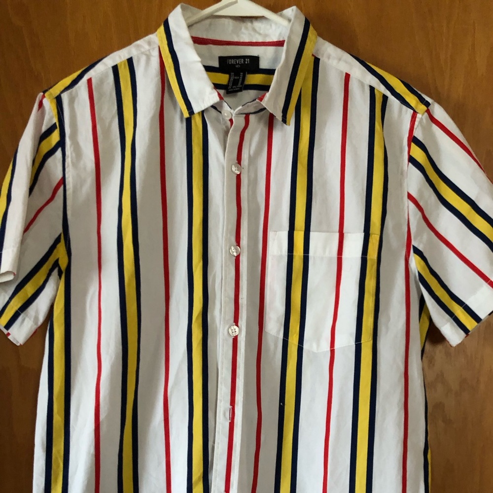 Forever21 men’s short sleeve shirt